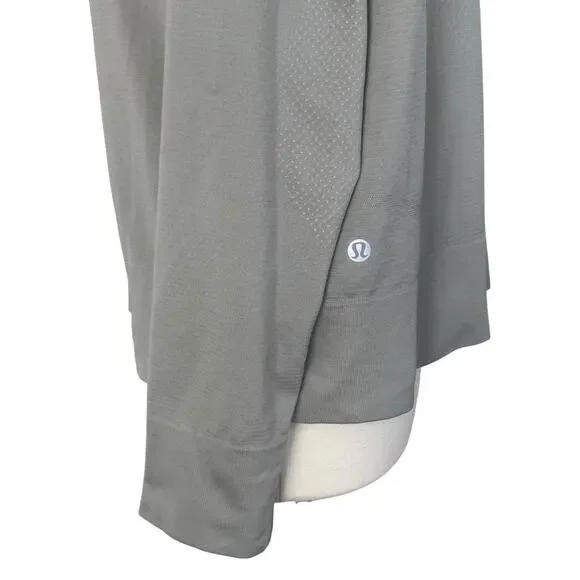 LULULEMON Swiftly Relaxed Half Zip Long Sleeve Top Size 12 Gull Grey/White - Picture 11 of 12